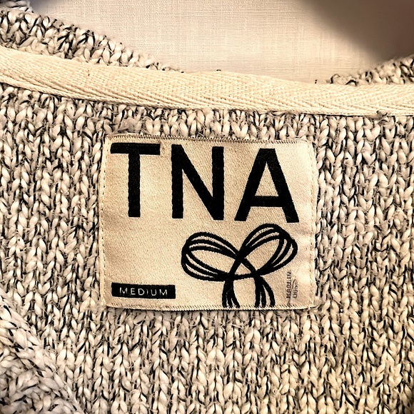 ARITZIA TNA Knitted Pullover V-Neck Hoodie // Size M - Picture 5 of 7